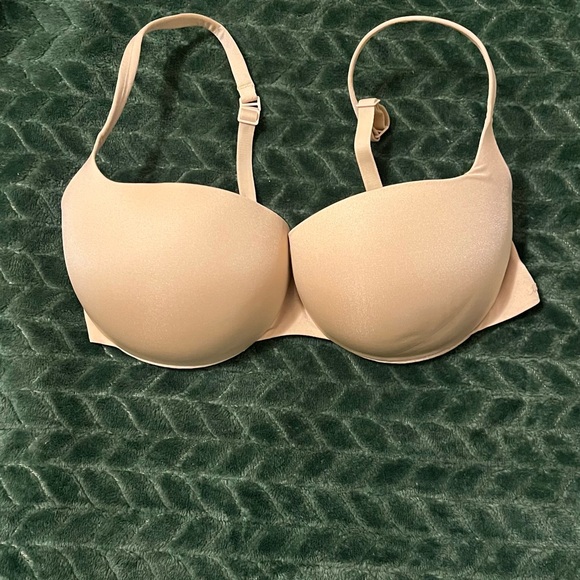 SKIMS Balconette Push Up Bra - Picture 2 of 4